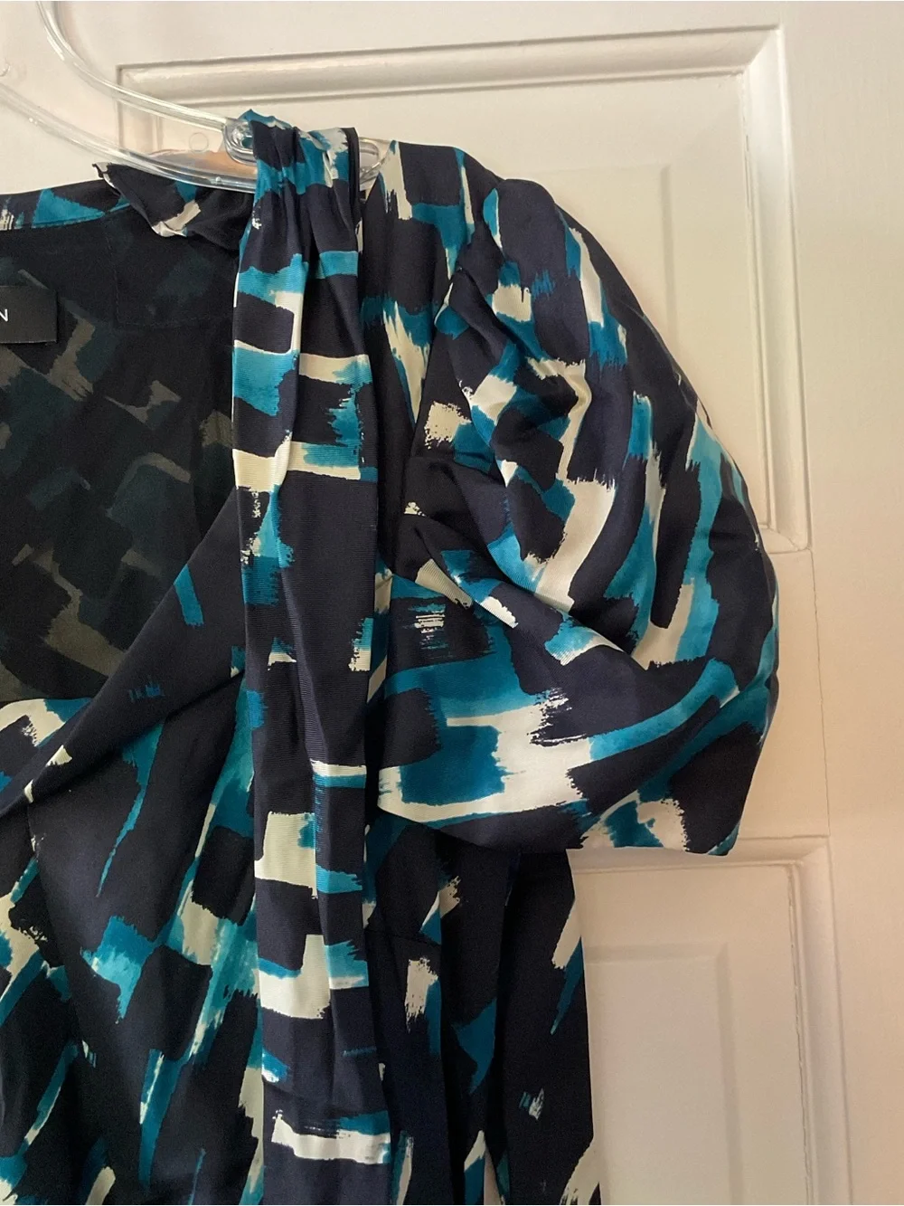 Thakoon Silk Dress Abstract Print Puff Sleeve Asymmetrical Hem Tie Neck Size 4‎